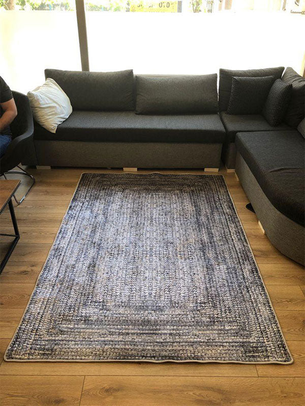 Elit Model 005 Hover Image