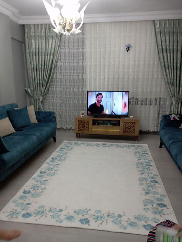 En Çok Beğenilenler 090 Hover Image