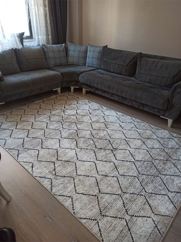 Trend Model 007 Hover Image