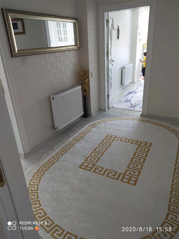 Trend Model 016 Hover Image